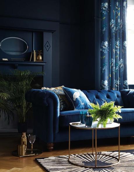 CLASSIC BLUE: il colore Pantone 2020 CLASSIC BLUE: il colore Pantone 2020