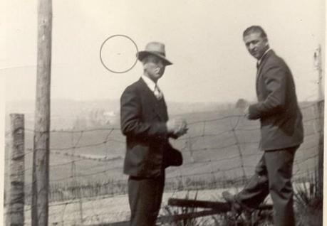 Le foto Ufo più eclatanti della storia 1^parte (dal 1870 al 1930) Le foto Ufo più eclatanti della storia 1^parte (dal 1870 al 1930)