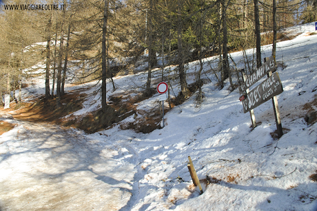 Raggiungere Chamois a piedi, una ciaspolata in Valle d'Aosta Raggiungere Chamois a piedi, una ciaspolata in Valle d'Aosta