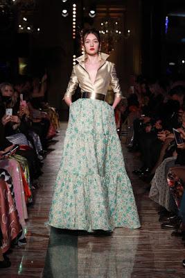 L'Alta Moda Romana Gurda ad Oriente. Antonio Martino. Giada Curti. Roma Fashion Week by AltaRoma L'Alta Moda Romana Gurda ad Oriente. Antonio Martino. Giada Curti. Roma Fashion Week by AltaRoma