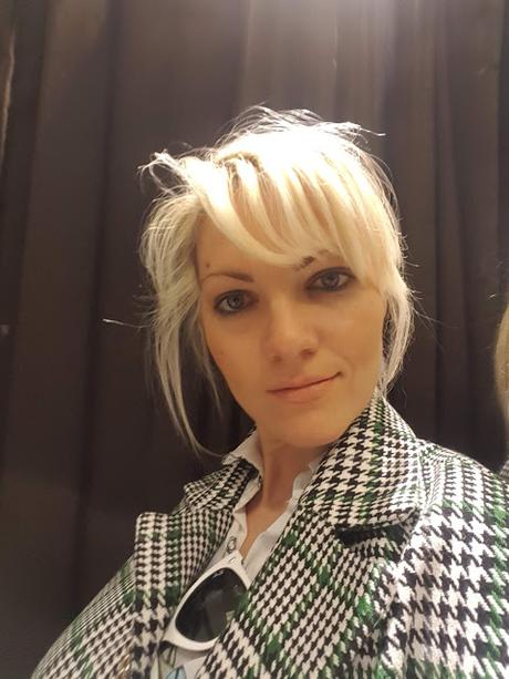 mariafelicia magno fashion blogger colorblock by felym mariafelicia magno fashion blogger selfie allo specchio come fare selfie allo specchio