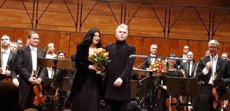Stuttgarter Philharmoniker – Dan Ettinger dirige Barber, Ravel e Bernstein Stuttgarter Philharmoniker – Dan Ettinger dirige Barber, Ravel e Bernstein