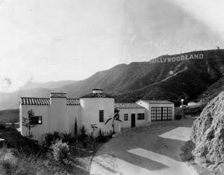 SANGUE A HOLLYWOOD: STORIA DI UNA INSEGNA E DEI SUOI FANTASMI ! - Terza Parte SANGUE A HOLLYWOOD: STORIA DI UNA INSEGNA E DEI SUOI FANTASMI ! - Terza Parte