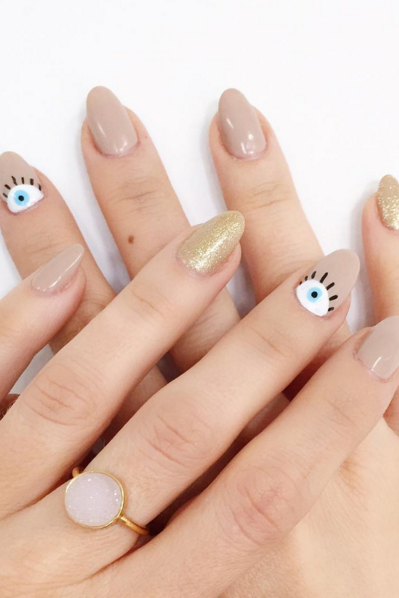 eyeball manicure eyeball manicure eyeball nail art tendenza unghie unghie occhi tendenze unghie 2020 beauty tips consigli beauty mariafelicia magno fashion blogger color block by felym fashion blogger italiane