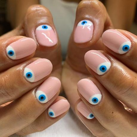 eyeball manicure eyeball manicure eyeball nail art tendenza unghie unghie occhi tendenze unghie 2020 beauty tips consigli beauty mariafelicia magno fashion blogger color block by felym fashion blogger italiane