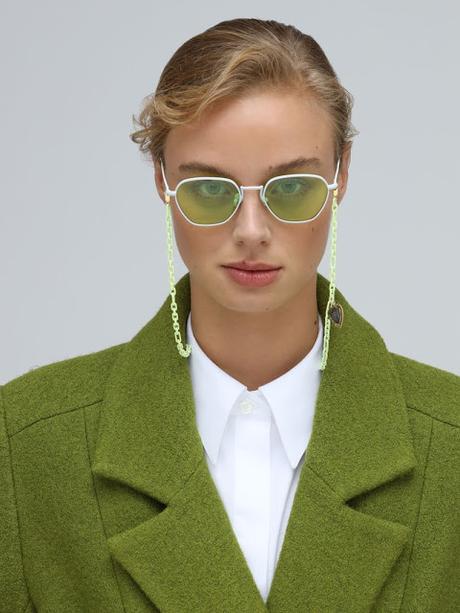 occhiali con catena occhiali con catena tendenza occhiali con catena occhiali estate 2020 chain sunglasses strap mariafelicia magno fashion blogger color block by felym fashion blogger italiane fashion blog italiani italian fashion bloggers