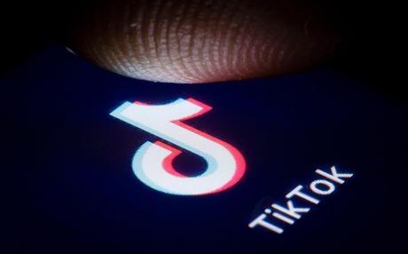 TikTok vicina ai 2 miliardi di download, che non sono gli utenti attivi TikTok vicina ai 2 miliardi di download, che non sono gli utenti attivi