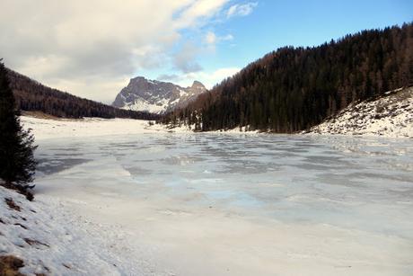 lago calaita inverno ciaspole lago calaita inverno ciaspole