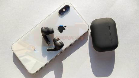 Recensione Black Pro: Clone AirPods Pro in versione black edition Recensione Black Pro: Clone AirPods Pro in versione black edition