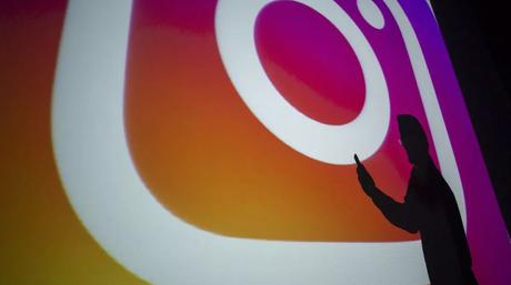 Instagram sta testando la modalità dei messaggi a scomparsa Instagram sta testando la modalità dei messaggi a scomparsa