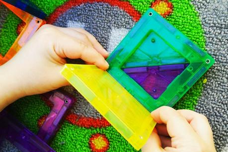 PlayMags: le tessere magnetiche per giocare infinitamente! PlayMags: le tessere magnetiche per giocare infinitamente!