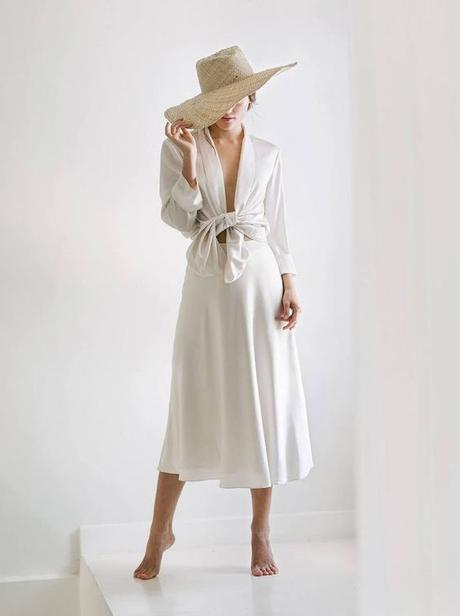 SPRING 2020 TREND ALERT: SILK FOR THE MIDDLE SEASON SPRING 2020 TREND ALERT: SILK FOR THE MIDDLE SEASON