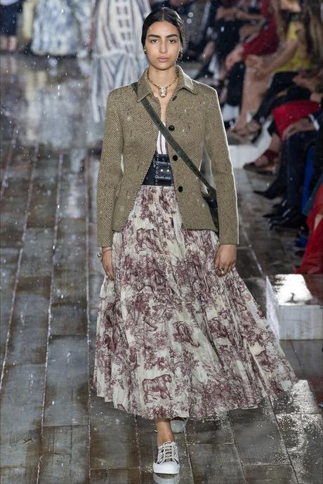 SPRING 2020 TREND ALERT: SILK FOR THE MIDDLE SEASON SPRING 2020 TREND ALERT: SILK FOR THE MIDDLE SEASON