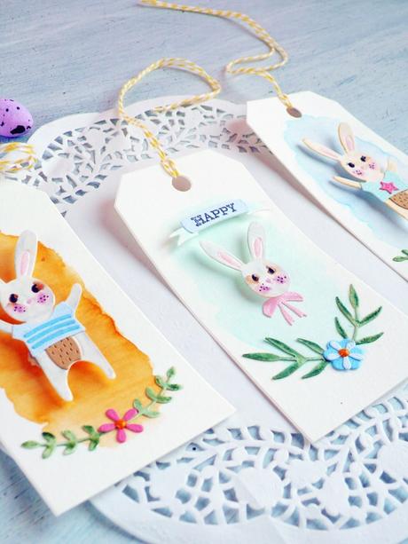 Pasqua fai da te: Tag con coniglietti effetto acquerello Pasqua fai da te: Tag con coniglietti effetto acquerello