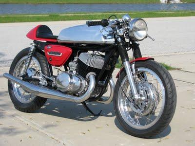 Suzuki 500 2T Cafè Racer