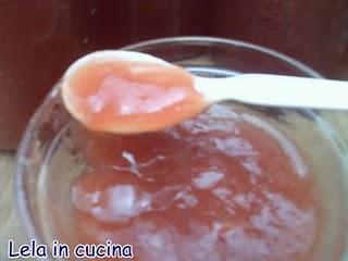 marmellata di prugne mix (gialle e rosse piccole )all'aroma di mandorla