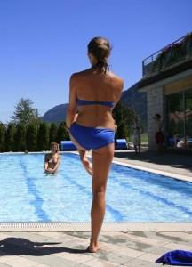ginnastica piscina estate fitness