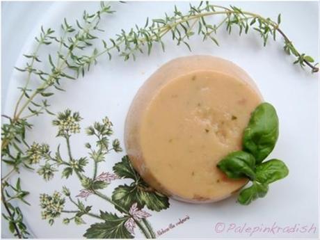 La possibilità in più del pomodoro e delle donne-Mousse al pomodoro e timo e Donne a casa parte 2° La possibilità in più del pomodoro e delle donne-Mousse al pomodoro e timo e Donne a casa parte 2°