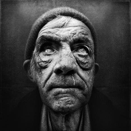 Il pensiero fotografico: i volti e l’angoscia di Lee Jeffries