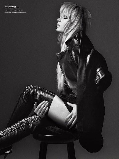 Nuovo Look per Paris Hilton dalle Pagine di V Magazine