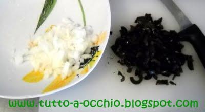 ..e venne la pioggia! - Mousse di caponata in bicchiere con bastoncini rustici