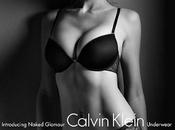 Lara Stone Modella Calvin Klein