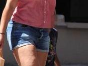 Alicia Keys irriconoscibile: gambe come dirigibile