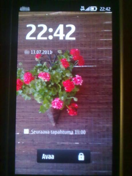 Symbian Belle compare nuovamente su un Nokia E7