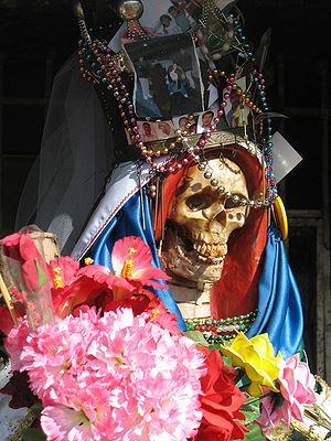Un'introduzione a iconografia e figura della Santa Muerte