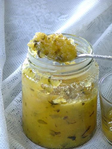 Confetture con basilico - WHB #292 pineapple and basil jam