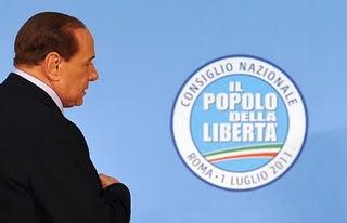 E in rete compaiono i primi berlusconiani pro-dimissioni