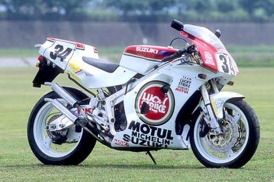 Suzuki RG 500 Γ Special