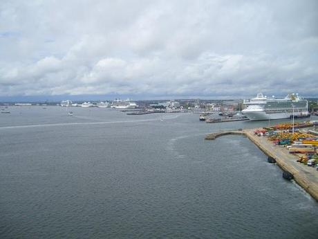 6 navi da crociera nel porto di Southampton
