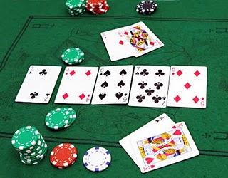 Poker cash e casinò online: da oggi via libera ai giochi d'azzardo online