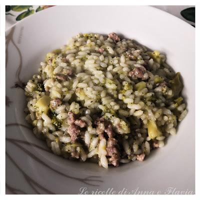 Risotto con broccoletti e salsiccia Risotto con broccoletti e salsiccia