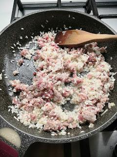Risotto con broccoletti e salsiccia Risotto con broccoletti e salsiccia