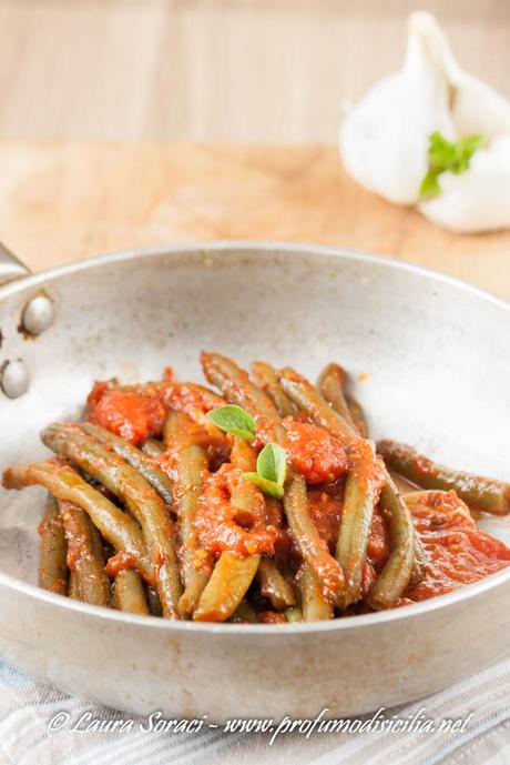 Fagiolini a picchio pacchio ricetta siciliana Fagiolini a picchio pacchio