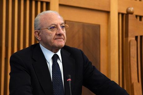 Coronavirus, nuova ordinanza di De Luca: altre misure per prevenire il contagio vincenzo de luca