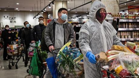 L’economia ai tempi del coronavirus: chi guadagna e chi perde L’economia ai tempi del coronavirus: chi guadagna e chi perde