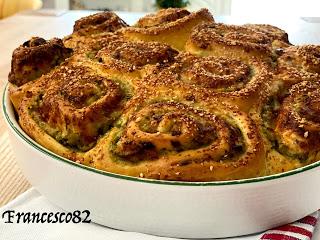 Torta di rose alle Zucchine e formaggi Torta di rose alle Zucchine e formaggi