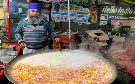 La cucina indiana: cosa (e come) mangiare in un viaggio in India La cucina indiana: cosa (e come) mangiare in un viaggio in India