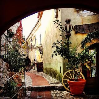 Èze - nidi d'aquila (o forse di cuculi) Èze - nidi d'aquila (o forse di cuculi)