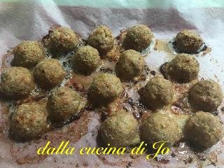 Polpette di vitello con ananas e salsa teriyaki Polpette di vitello con ananas e salsa teriyaki