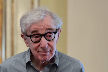 Forse è meglio smettere. Woody Allen ha annunciato le sue “dimissioni” Forse è meglio smettere. Woody Allen ha annunciato le sue “dimissioni”