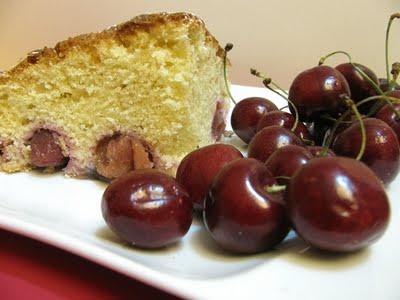 LEI E'. LEI C'E' - FORZA DI VITA - TORTA MORBIDA ALLE CILIEGIE E ALBICOCCHE - CHERRY AND APRICOT CAKE