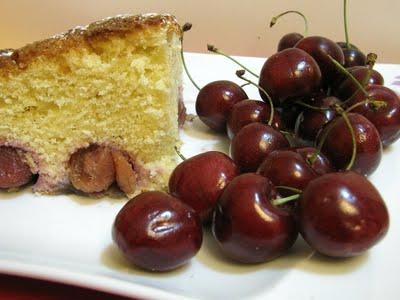 LEI E'. LEI C'E' - FORZA DI VITA - TORTA MORBIDA ALLE CILIEGIE E ALBICOCCHE - CHERRY AND APRICOT CAKE