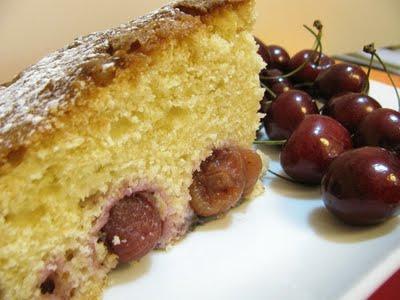 LEI E'. LEI C'E' - FORZA DI VITA - TORTA MORBIDA ALLE CILIEGIE E ALBICOCCHE - CHERRY AND APRICOT CAKE