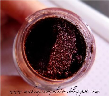 Swatch day #4: Heritage rouge by Mac