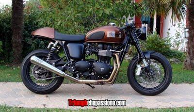 Triumph Thruxton 900 by Txistu