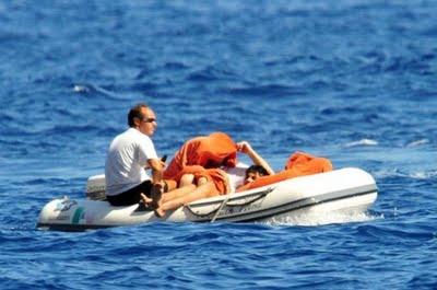 La nuova compagna di DiCaprio a Capri si chiama Azzurra ma è una grotta
